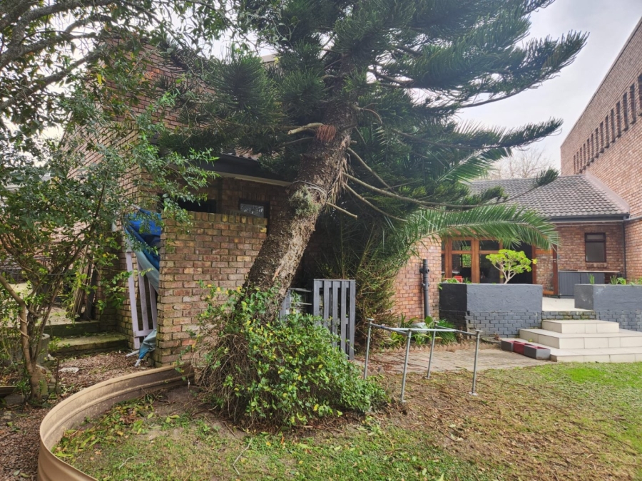 3 Bedroom Property for Sale in Loerie Park Western Cape